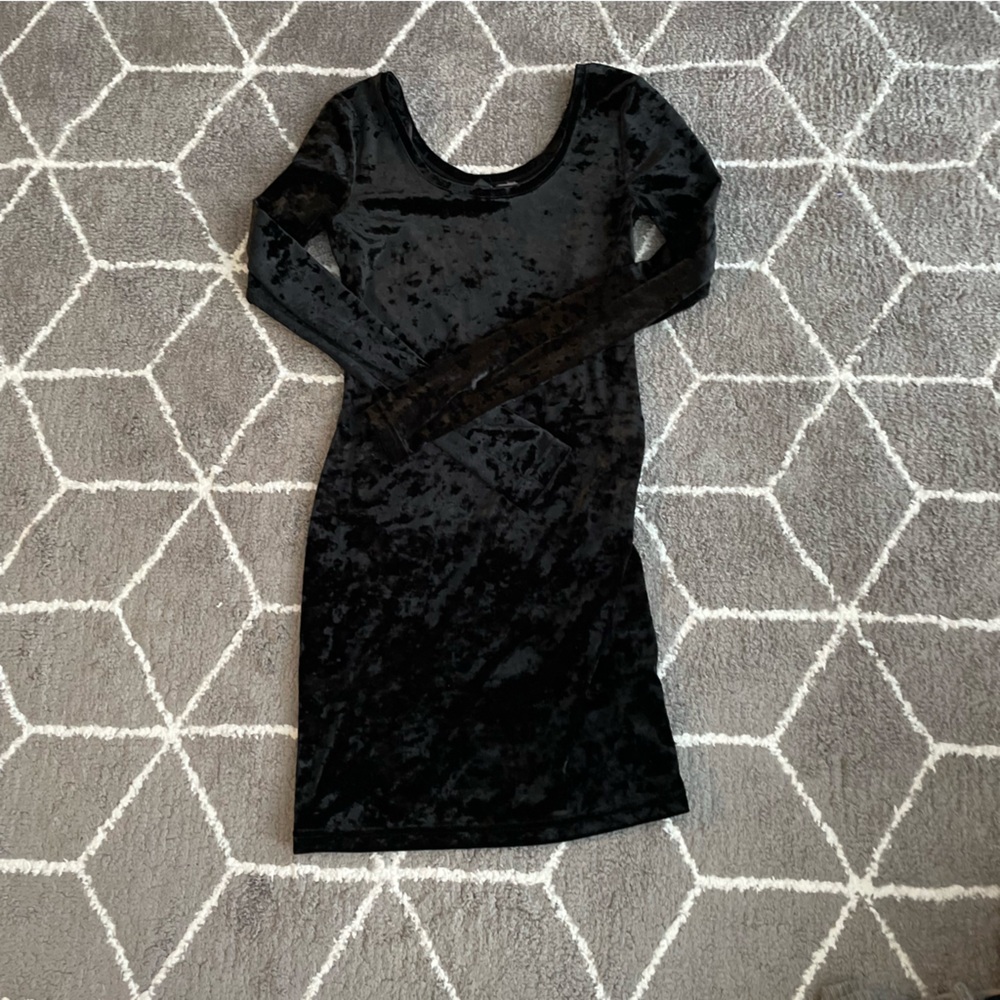 🌷3/$15 Divided by H&M Velvet Body Con Dress Size 8 Fits Small